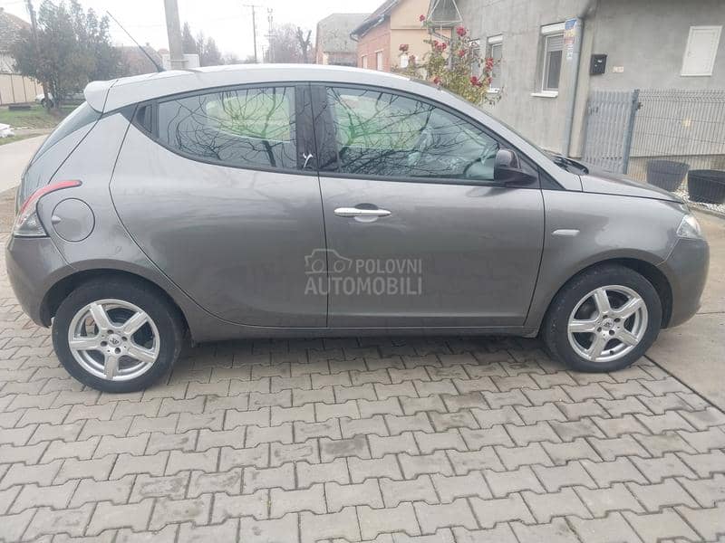 Lancia Ypsilon 13mjtd