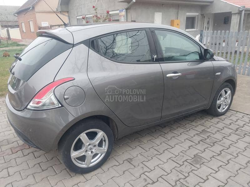 Lancia Ypsilon 13mjtd