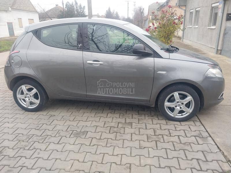 Lancia Ypsilon 13mjtd