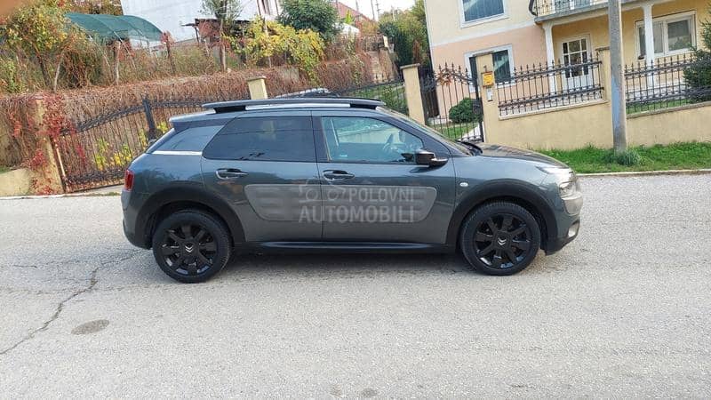 Citroen C4 Cactus 1.2 NOV  90.000  k.m