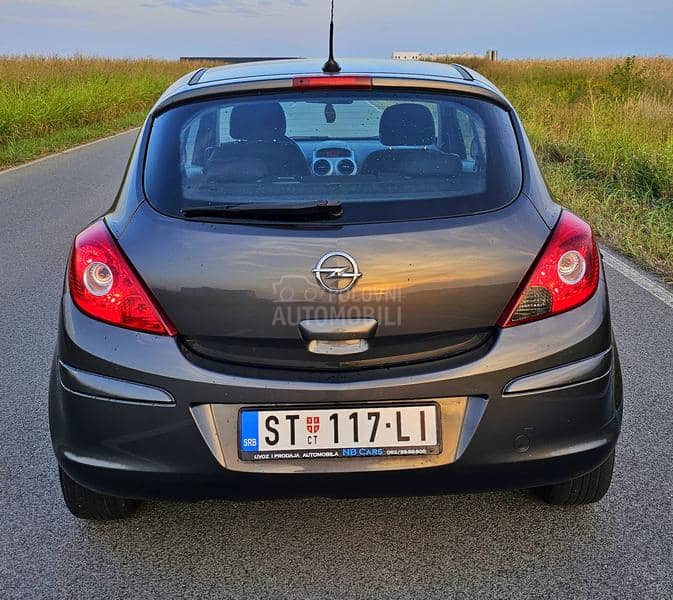 Opel Corsa D 1.3 CDTI N.A.V/R.