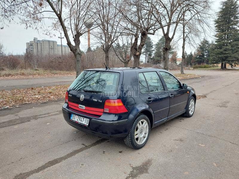 Volkswagen Golf 4 reg 08.2025