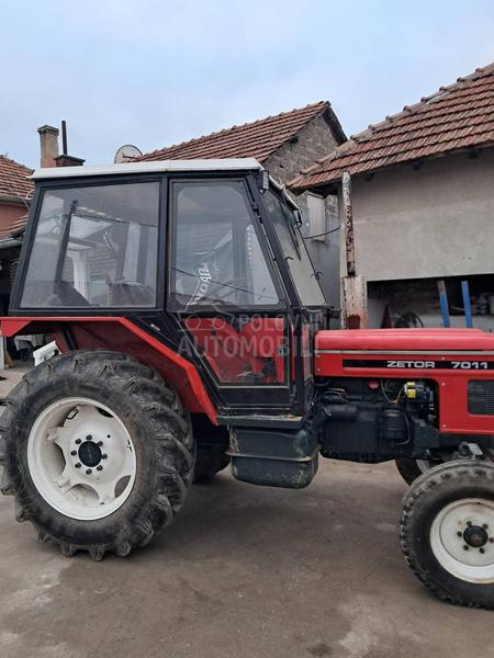 Zetor 7011