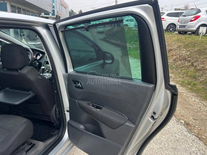 Peugeot 5008 1.6hdi AUT0MATIK