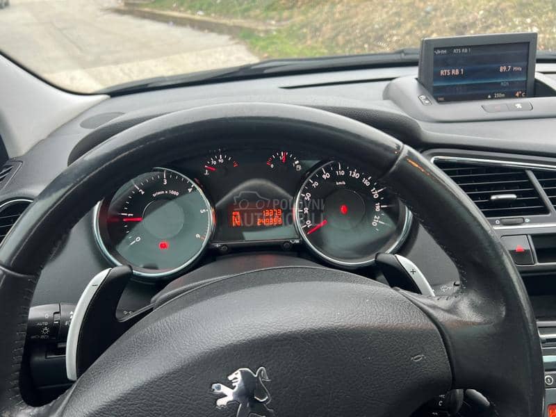 Peugeot 5008 1.6hdi AUT0MATIK