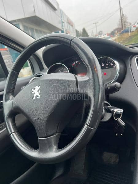 Peugeot 5008 1.6hdi AUT0MATIK