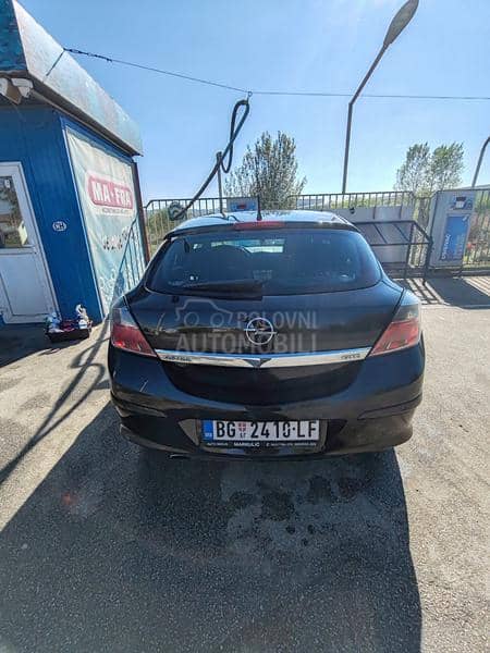 Opel Astra H 