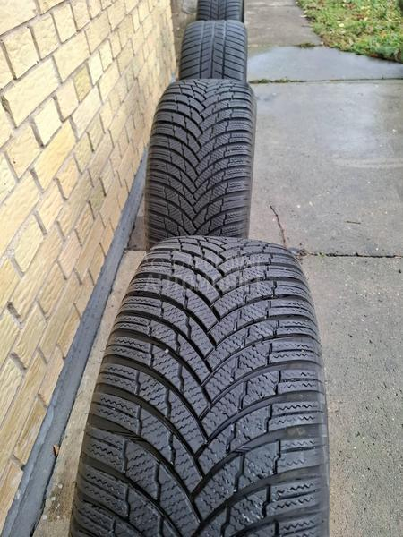 Firestone 235/55 R17 Zimska