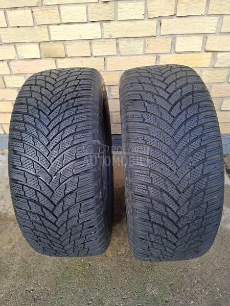 Firestone 235/55 R17 Zimska