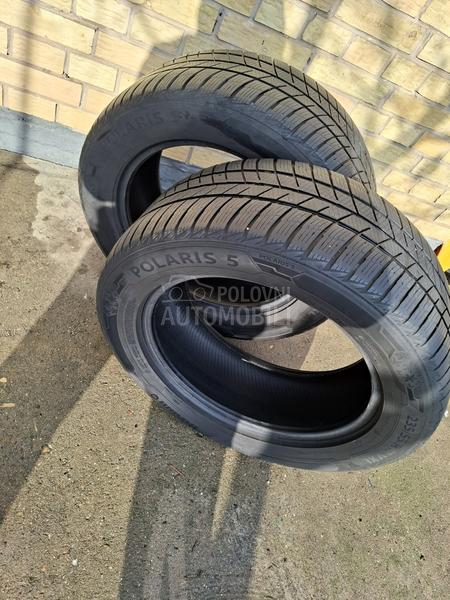 Firestone 235/55 R17 Zimska