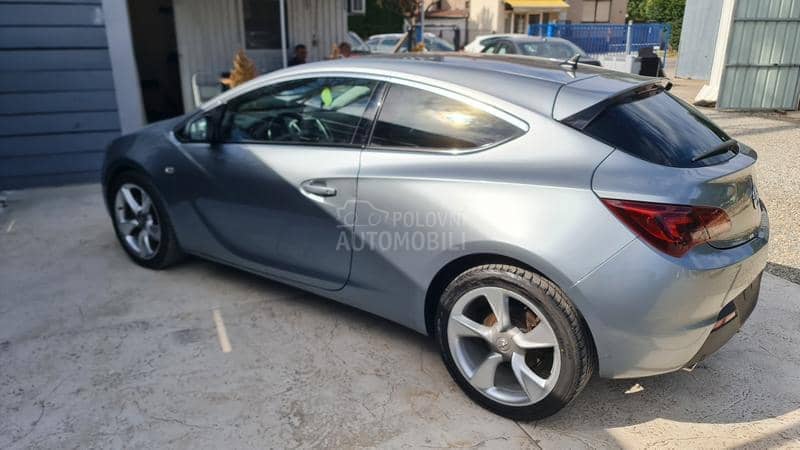 Opel Astra J 2.0 CDTI GTC