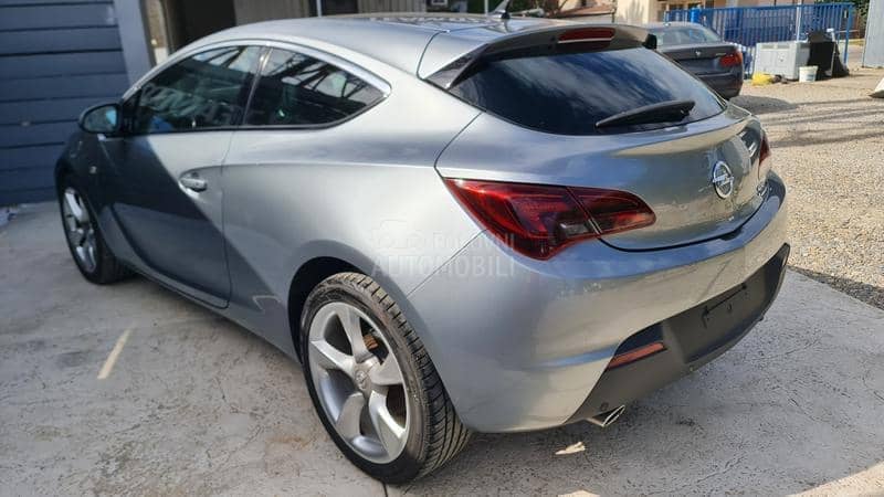 Opel Astra J 2.0 CDTI GTC