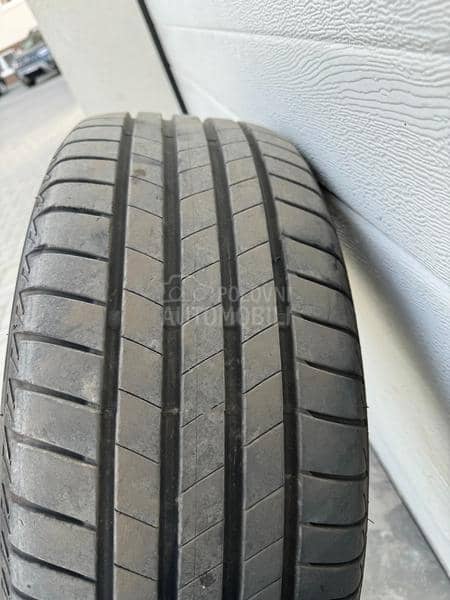 Bridgestone 225/55 R17 Letnja