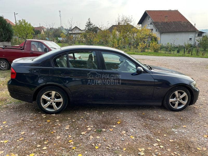 Delovi za BMW Serija 3 320d 2006. god.