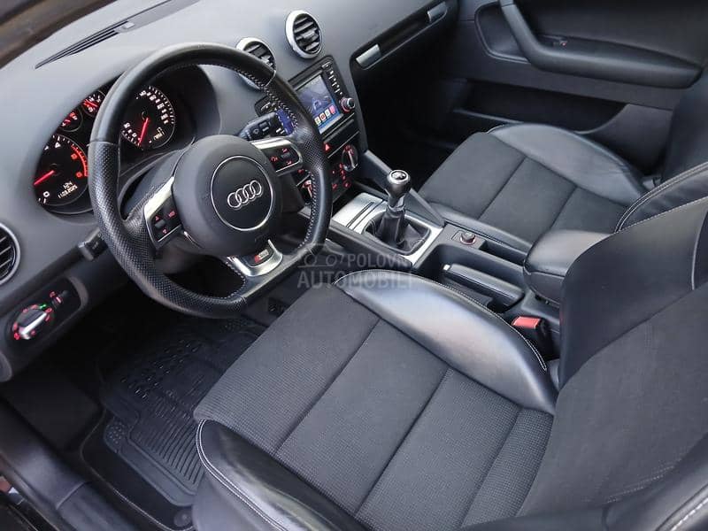 Audi A3 1.6 TDI S-LINE