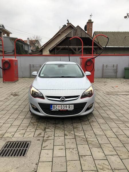 Opel Astra J turbo