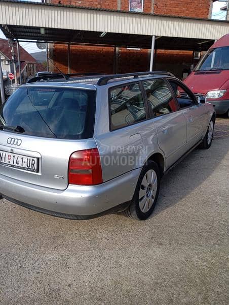 Audi A4 dobro stanje