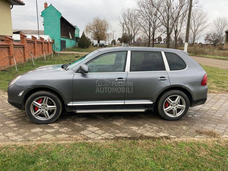 Porsche Cayenne 4.5 2004. god. -  kompletan auto u delovima