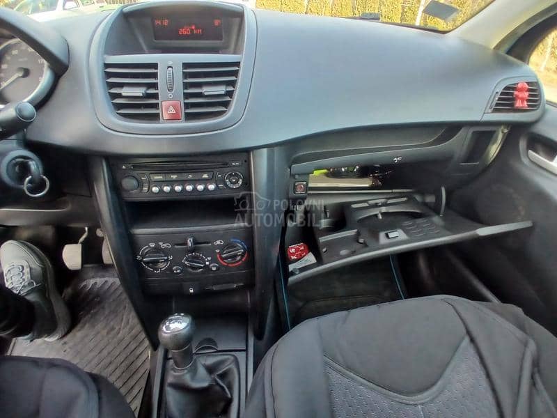 Peugeot 207 1.4