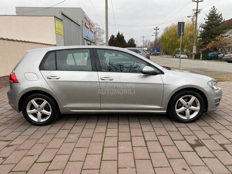 Volkswagen Golf 7 1.6 TDI HIGHLINE