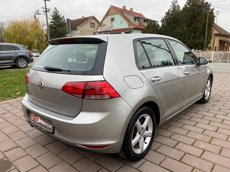 Volkswagen Golf 7 1.6 TDI HIGHLINE