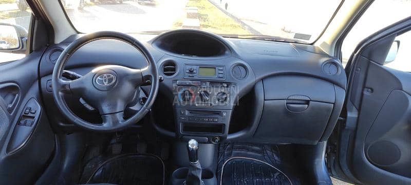 Toyota Yaris 1.0