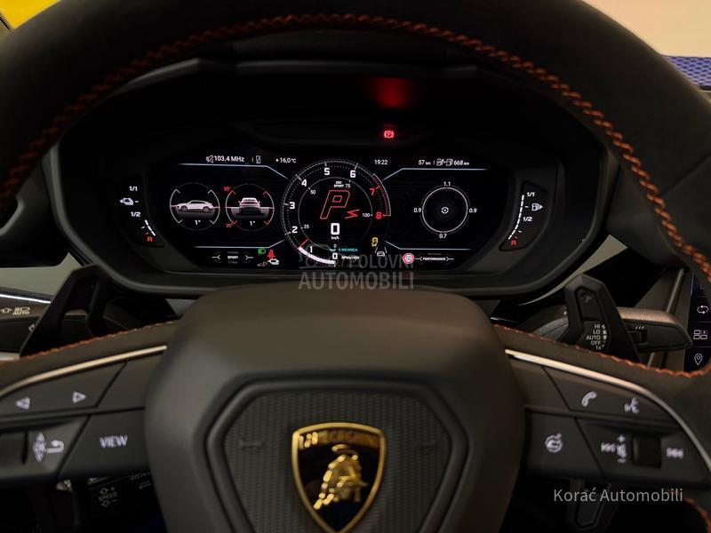 Lamborghini Urus SE NEW MODEL