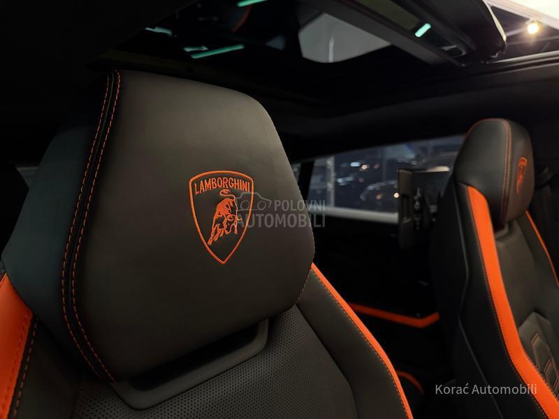 Lamborghini Urus SE NEW MODEL