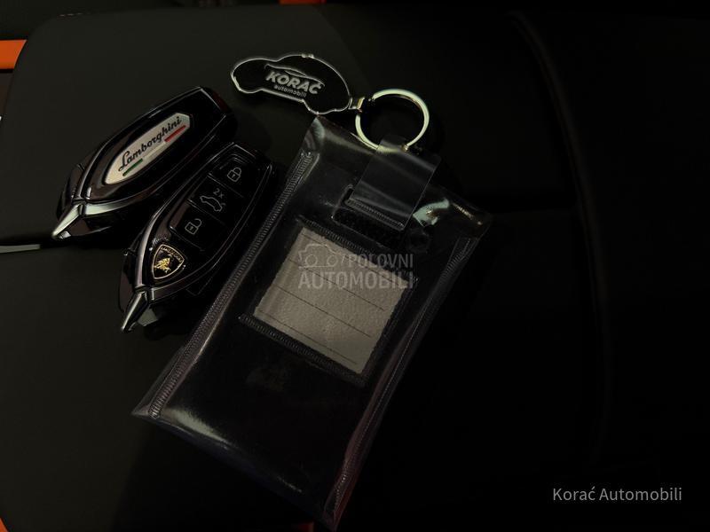 Lamborghini Urus SE NEW MODEL