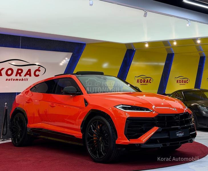 Lamborghini Urus SE NEW MODEL