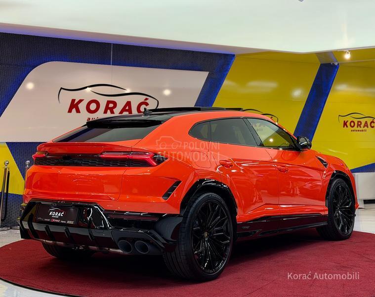 Lamborghini Urus SE NEW MODEL