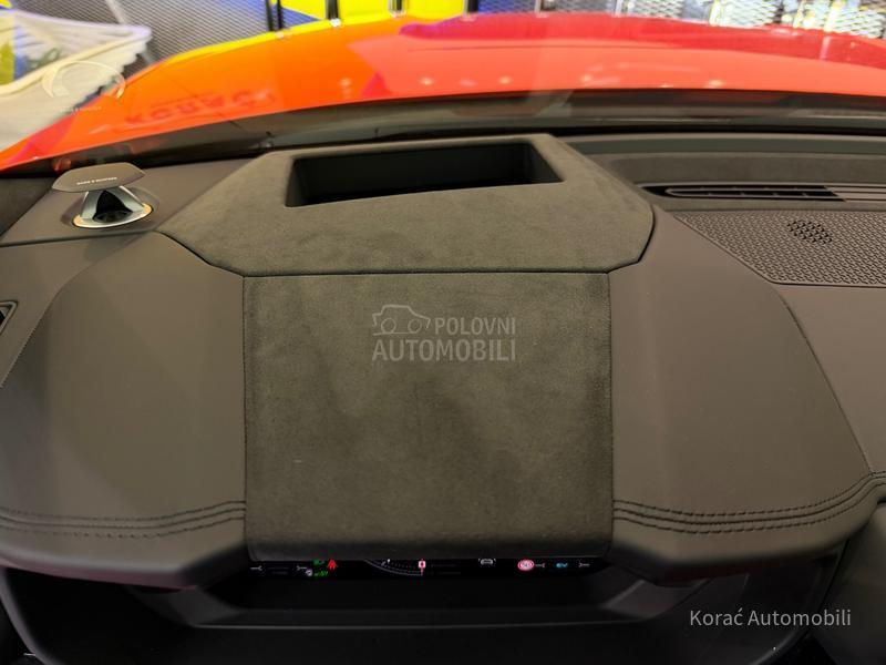 Lamborghini Urus SE NEW MODEL