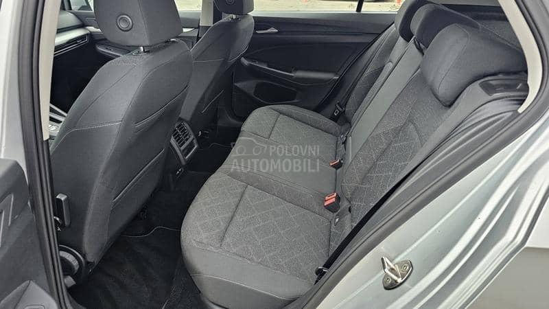 Volkswagen Golf 8 2.0 TDI LIFE