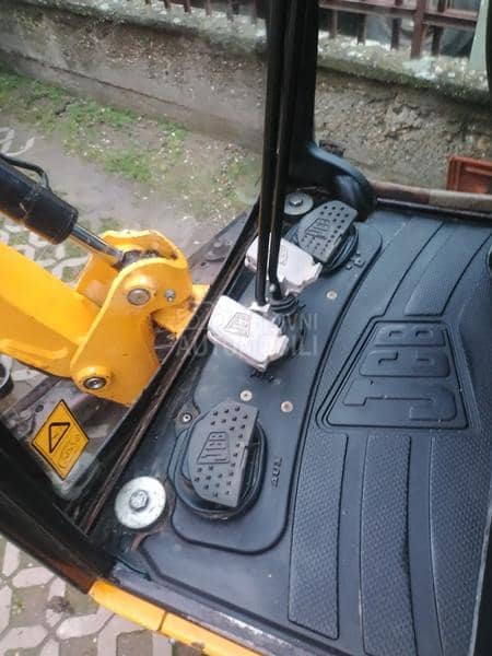 JCB 8018 CTS