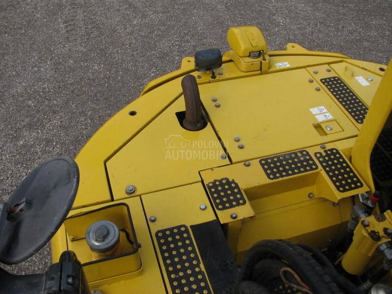 Komatsu PC138US8 sa POWERTILLT