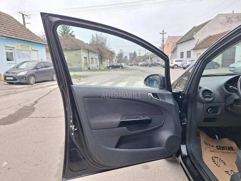 Opel Corsa D 1.2