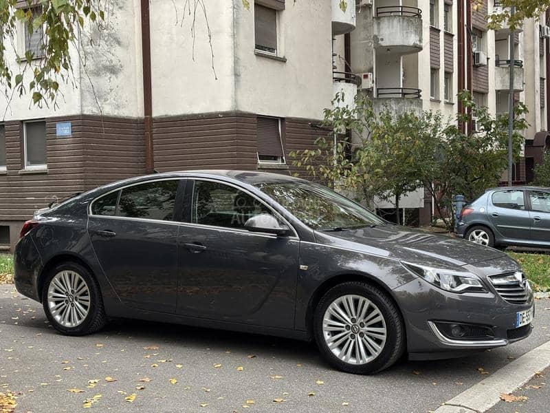 Opel Insignia 2.0 CDTI COSMO NAVY