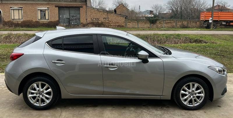 Mazda 3 1.5 SKYACTIV-G, CH