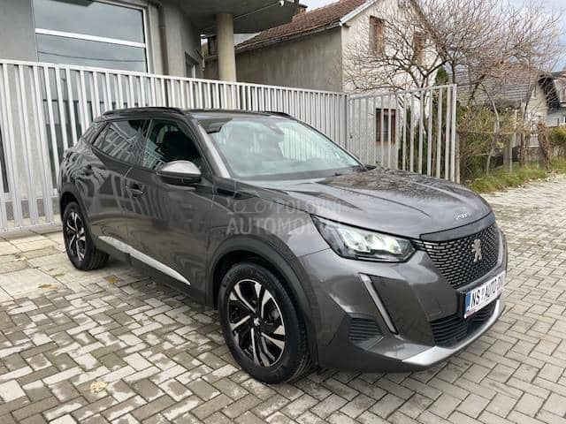 Peugeot 2008 1.2 PureTech Allure