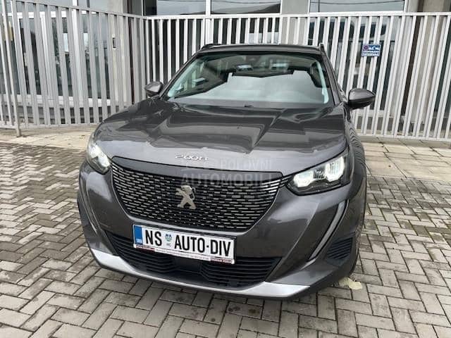 Peugeot 2008 1.2 PureTech Allure