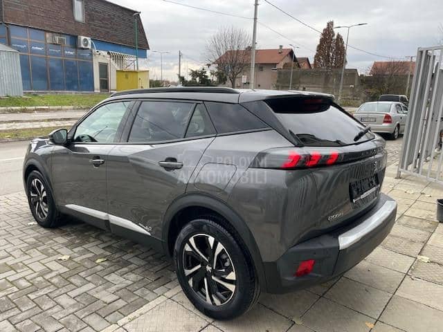 Peugeot 2008 1.2 PureTech Allure