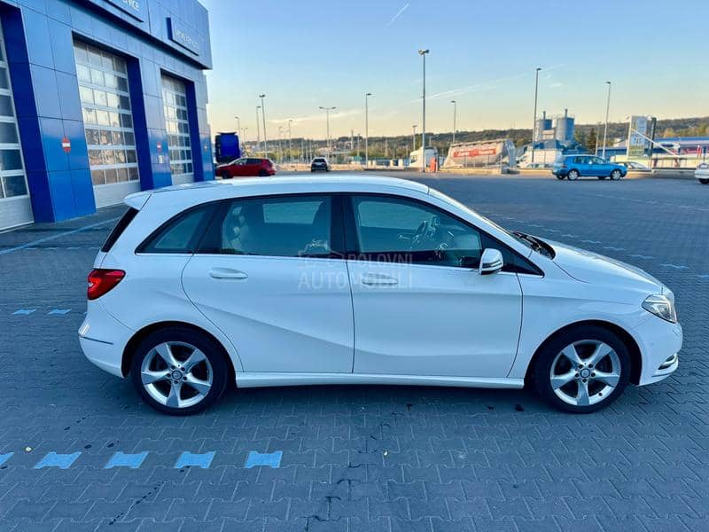 Mercedes Benz B 200 Blueefficiency Sport