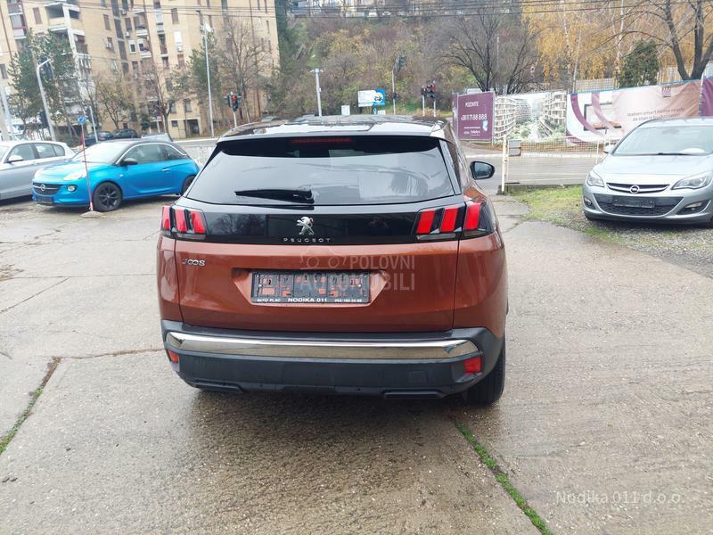 Peugeot 3008 1,2 b