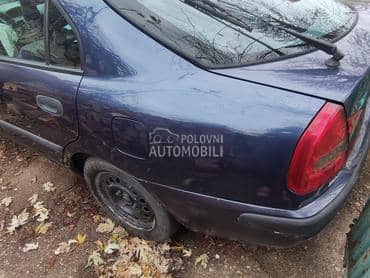 Mitsubishi Carisma 2001. god. -  kompletan auto u delovima