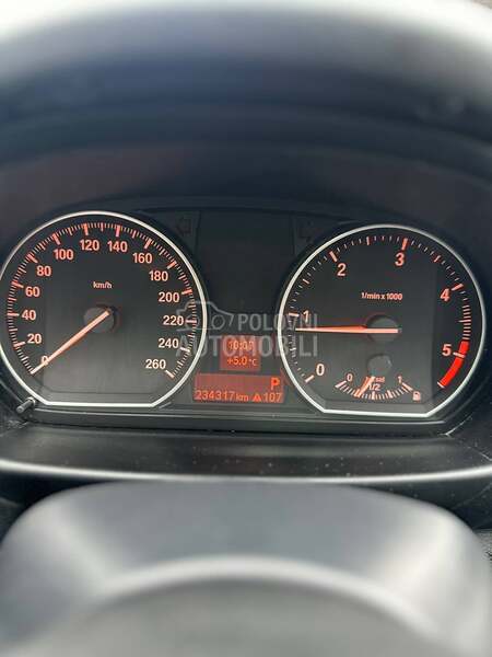 BMW 120 