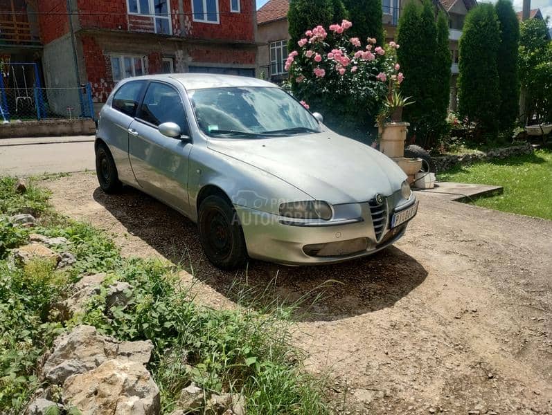 Alfa Romeo 147 1