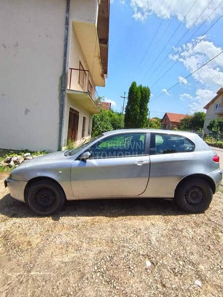 Alfa Romeo 147 1