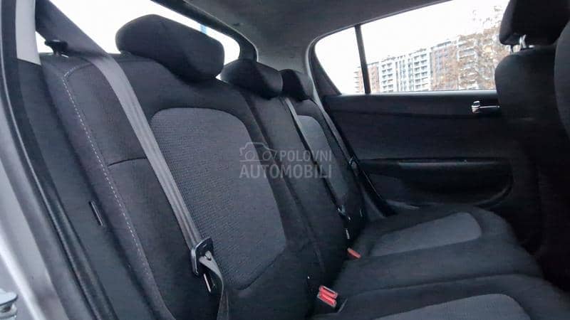 Hyundai i20 KREDlT BEZ UCESCA