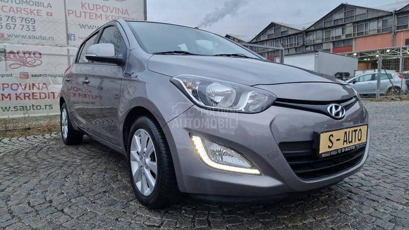 Hyundai i20 KREDlT BEZ UCESCA