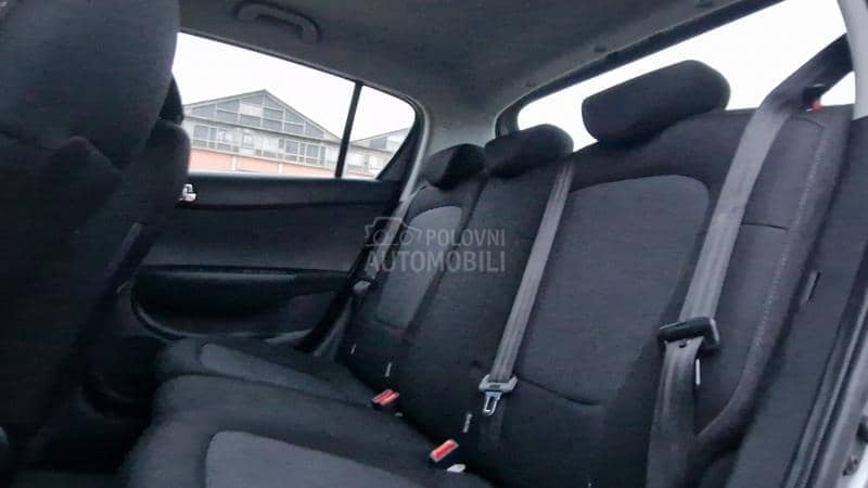 Hyundai i20 KREDlT BEZ UCESCA